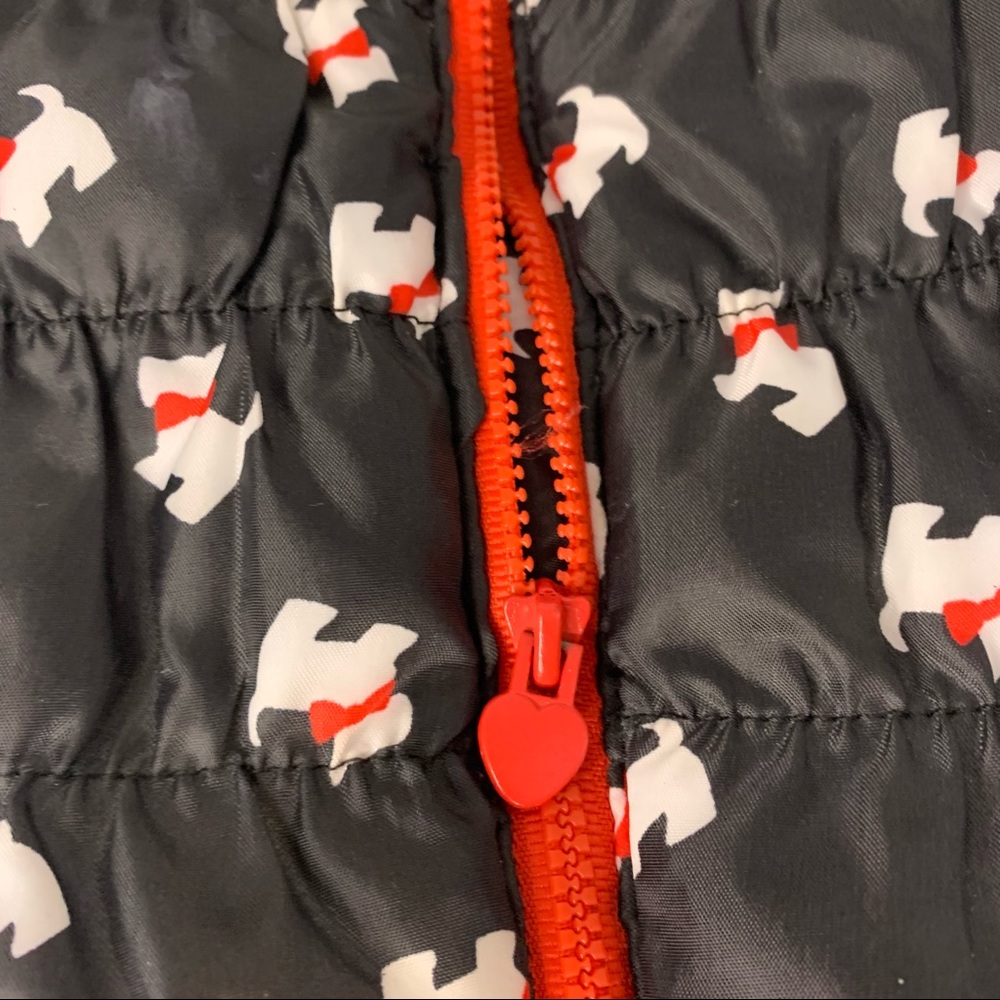 Black Toddler Girl's Puffer/Ski Vest with with Scottie Dogs and red accents. - Picture 5 of 6
